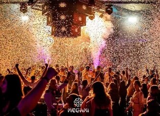 Megami Club - Hotel Marinela