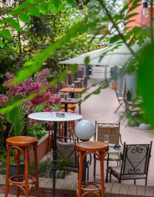 Souterrain Bar