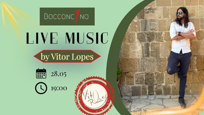 Thursday Live music w/ Vitor Lopes 